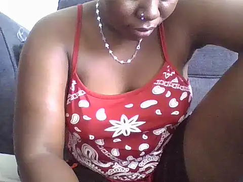 Snapshot of remmy_luna2 chatting on May 20, 2026, 9:15 am remmy luna2 online show from May 20, 2026, 9:15 am