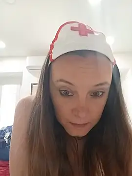 Snapshot of MissDiavoletta chatting on May 18, 2026, 1:39 pm MissDiavoletta online show from May 18, 2026, 1:39 pm