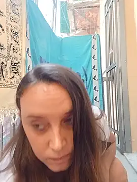 Snapshot of MissDiavoletta chatting on May 25, 2026, 1:28 pm MissDiavoletta online show from May 25, 2026, 1:28 pm