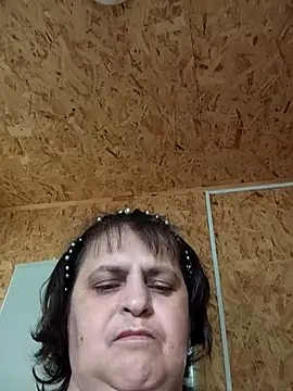 Snapshot of LisichkaOksana chatting on May 31, 2026, 7:48 am LisichkaOksana online show from May 31, 2026, 7:48 am