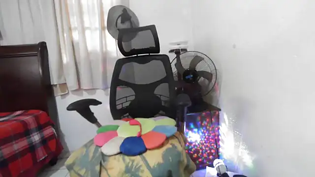 jenny milf69 online show from March 1, 2025, 7:15 pm