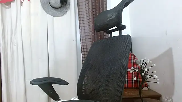 jenny milf69 online show from February 24, 2026, 2:26 pm