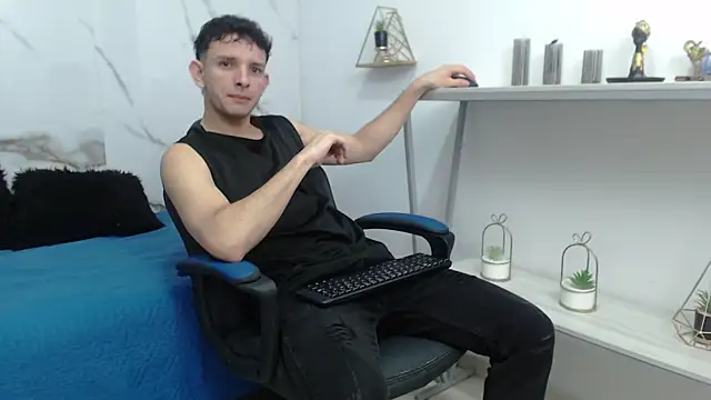 Snapshot of keen_black_ chatting on May 28, 2026, 2:53 am keen black online show from May 28, 2026, 2:53 am