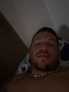 ModelJJ online show from June 11, 2026, 9:46 pm