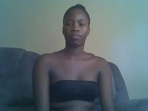Cuteebony16 online show from May 25, 2026, 12:11 pm