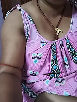 Snapshot of Curvy_Jyoti chatting on August 5, 2026, 5:16 pm Curvy Jyoti online show from August 5, 2026, 5:16 pm