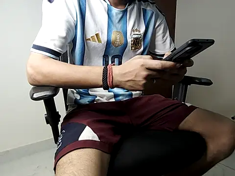 Foryoudarlingx online show from June 21, 2026, 4:53 pm