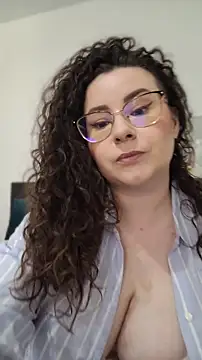 Snapshot of Elissa_Floyd__ chatting on May 27, 2026, 5:26 am Elissa Floyd online show from May 27, 2026, 5:26 am