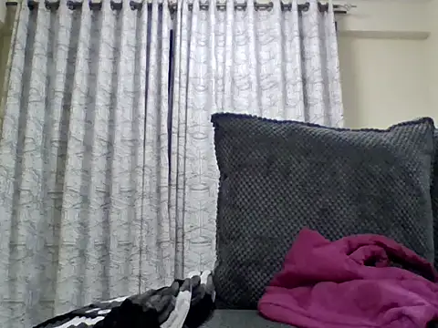 Snapshot of camila_lorah chatting on May 26, 2026, 10:17 pm camila lorah online show from May 26, 2026, 10:17 pm