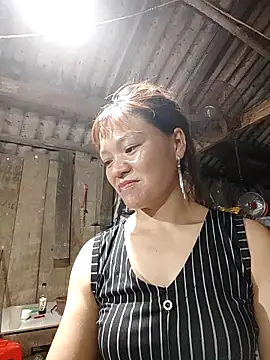 Snapshot of lya_sexyy chatting on May 19, 2026, 2:23 pm lya sexyy online show from May 19, 2026, 2:23 pm