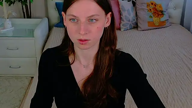 Snapshot of Dolce_moments_ chatting on June 1, 2026, 5:31 am Dolce moments online show from June 1, 2026, 5:31 am