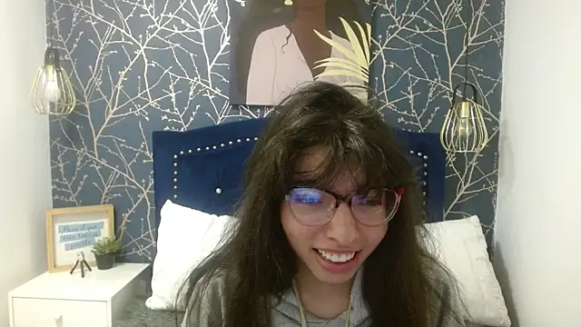 Snapshot of Allyshon_ chatting on May 29, 2026, 7:45 pm Allyshon online show from May 29, 2026, 7:45 pm