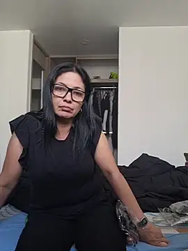 Snapshot of Scarlett_Valnyx chatting on May 18, 2026, 8:14 pm Scarlett Valnyx online show from May 18, 2026, 8:14 pm
