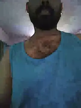 Snapshot of ey2sdozm chatting on June 3, 2026, 12:30 pm ey2sdozm online show from June 3, 2026, 12:30 pm