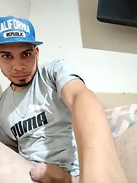 Snapshot of V3NENO_xxxhot1 chatting on May 22, 2026, 2:33 pm V3NENO xxxhot1 online show from May 22, 2026, 2:33 pm