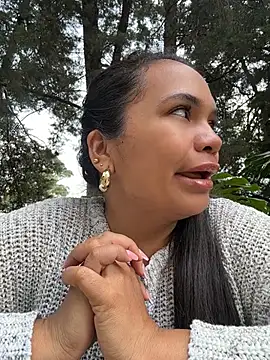 NoahJade online show from July 18, 2026, 3:05 pm