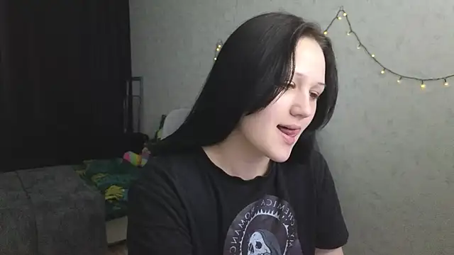 Snapshot of Tori_cute chatting on May 20, 2026, 12:22 pm Tori cute online show from May 20, 2026, 12:22 pm