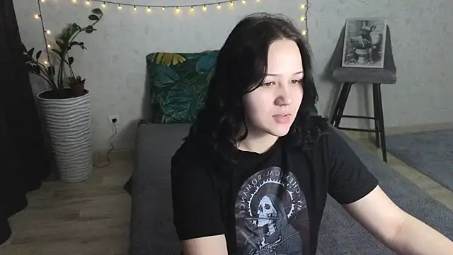 Snapshot of Tori_cute chatting on May 29, 2026, 12:41 am Tori cute online show from May 29, 2026, 12:41 am