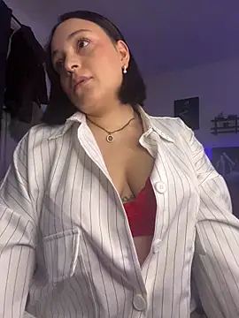 Snapshot of LilyNovaa chatting on June 2, 2026, 12:23 am LilyNovaa online show from June 2, 2026, 12:23 am