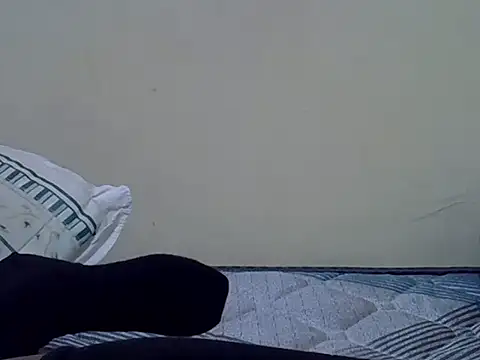 sugarplum18 online show from June 14, 2026, 1:35 pm