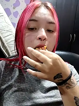 Arianna 01 online show from May 26, 2026, 4:25 pm