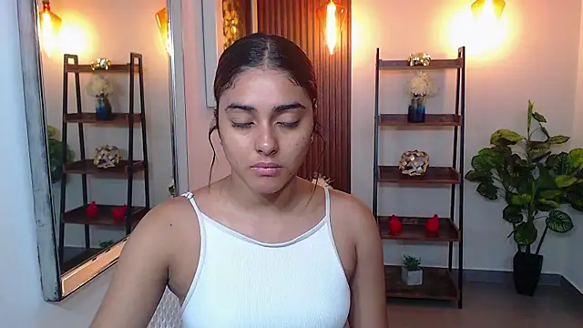  Lucy Grey  online show from July 3, 2026, 12:33 pm