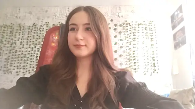 Pollykiss online show from June 19, 2026, 9:57 am