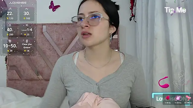 Angel-Hott  online show from June 12, 2026, 3:49 am