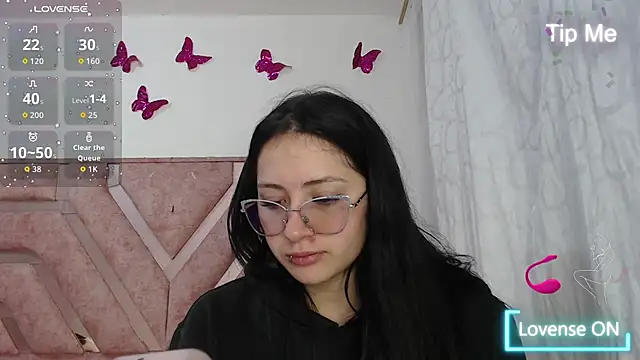 Angel-Hott  online show from June 25, 2026, 2:22 am
