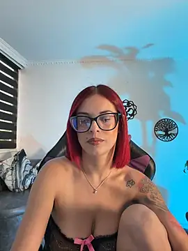 HaileeBeer  online show from May 21, 2026, 9:55 pm