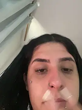 mileninhasexy online show from June 11, 2026, 12:47 pm