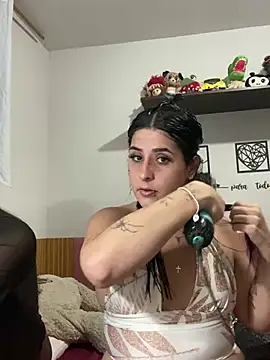 mileninhasexy online show from July 19, 2026, 1:31 am
