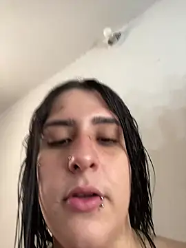 mileninhasexy online show from July 29, 2026, 6:39 pm