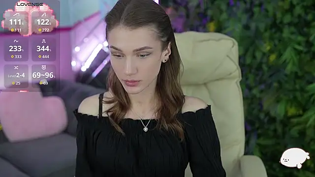 Snapshot of SophiaDream_ chatting on June 1, 2026, 7:04 pm SophiaDream online show from June 1, 2026, 7:04 pm