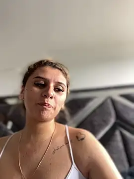 Snapshot of alison_parkerrr26 chatting on May 25, 2026, 6:47 pm alison parkerrr26 online show from May 25, 2026, 6:47 pm