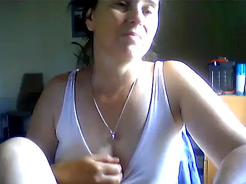 Snapshot of AniaCool77 chatting on June 18, 2026, 8:36 am AniaCool77 online show from June 18, 2026, 8:36 am