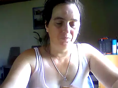 Snapshot of AniaCool77 chatting on June 18, 2026, 9:14 am AniaCool77 online show from June 18, 2026, 9:14 am