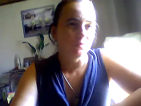 Snapshot of AniaCool77 chatting on July 21, 2026, 9:44 am AniaCool77 online show from July 21, 2026, 9:44 am
