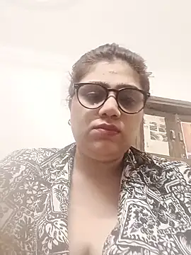 yourchahat27 online show from June 16, 2026, 9:06 pm