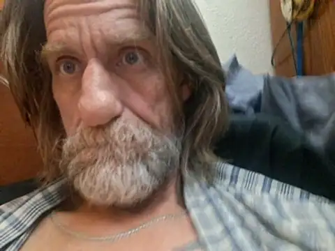 Snapshot of will871 chatting on January 17, 2026, 2:44 pm will871 online show from January 17, 2026, 2:44 pm