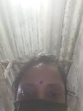 diyadey299 online show from July 5, 2026, 2:24 pm