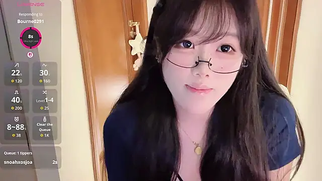 April UU online show from July 18, 2026, 11:52 pm