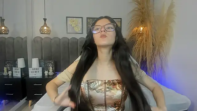 Snapshot of amber_hill__ chatting on May 28, 2026, 12:13 pm amber hill online show from May 28, 2026, 12:13 pm