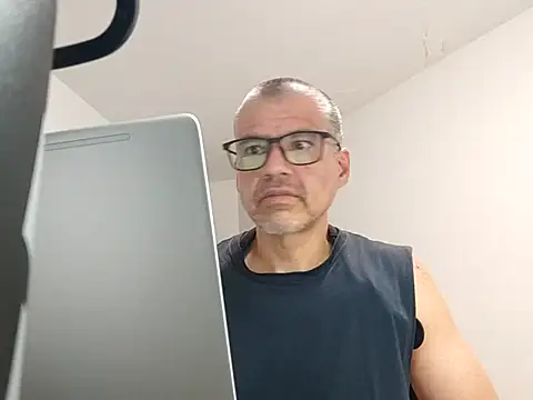 Gaceru01006 online show from July 15, 2026, 12:27 am