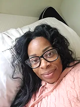 CaliBabiethe1 online show from May 28, 2026, 8:28 pm