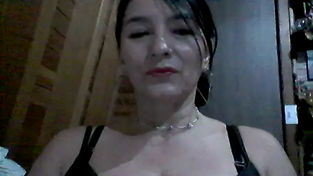 Snapshot of Anlly_garcia002 chatting on July 1, 2026, 12:23 am Anlly garcia002 online show from July 1, 2026, 12:23 am