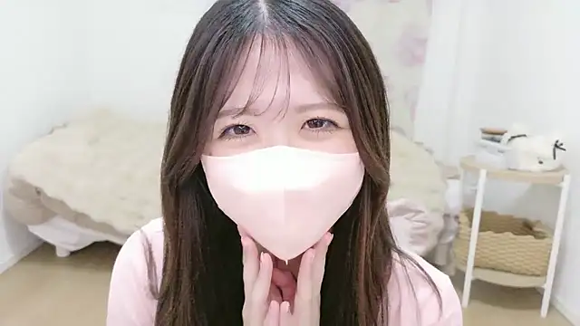 Yuinyaaa online show from June 20, 2026, 10:51 am
