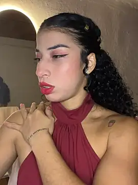 Miily 0 online show from June 19, 2026, 3:44 am