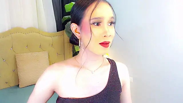 LexiLoreOnTop online show from June 10, 2026, 1:32 pm