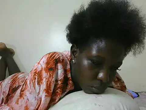 Snapshot of shugabaibe chatting on June 1, 2026, 11:12 am shugabaibe online show from June 1, 2026, 11:12 am